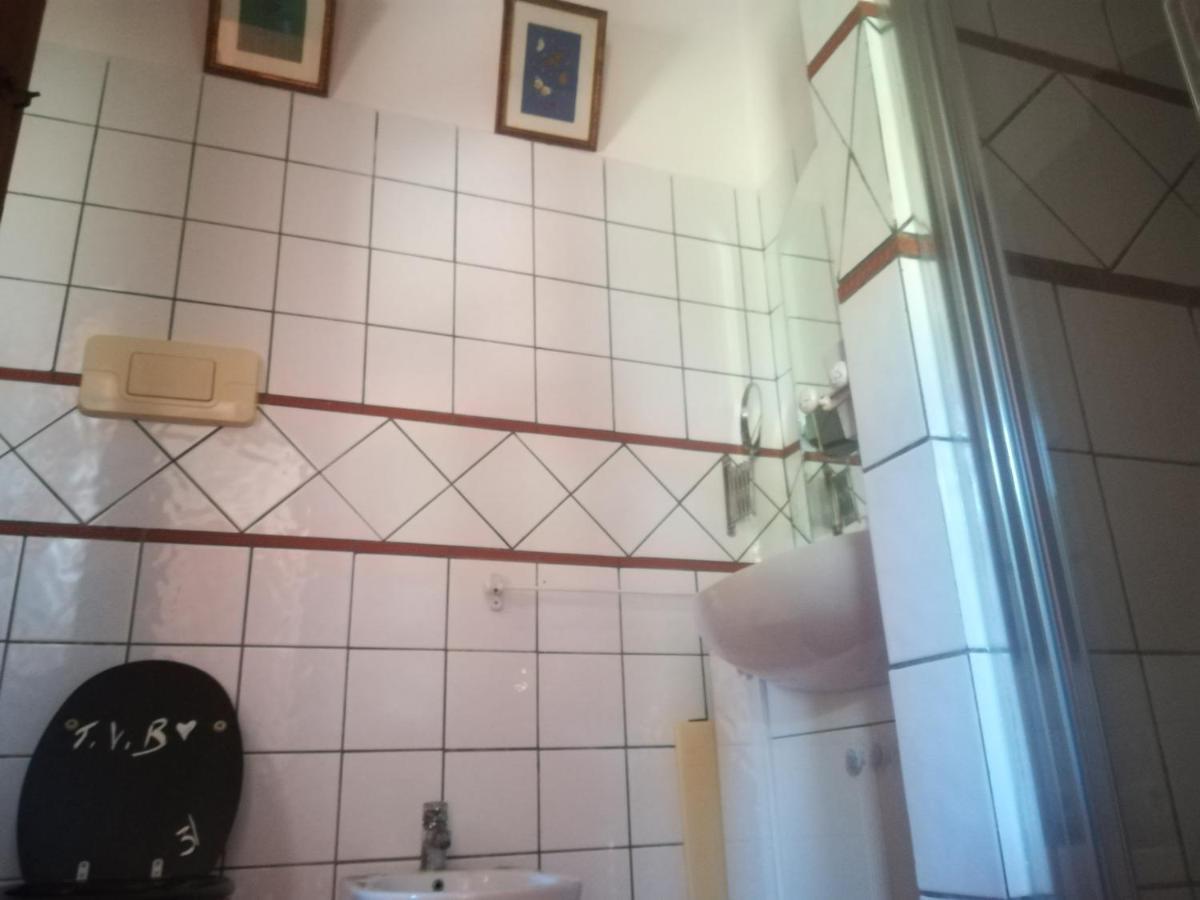 Villa Le Tre Dame B&B บัตตีปาลเลีย ภายนอก รูปภาพ