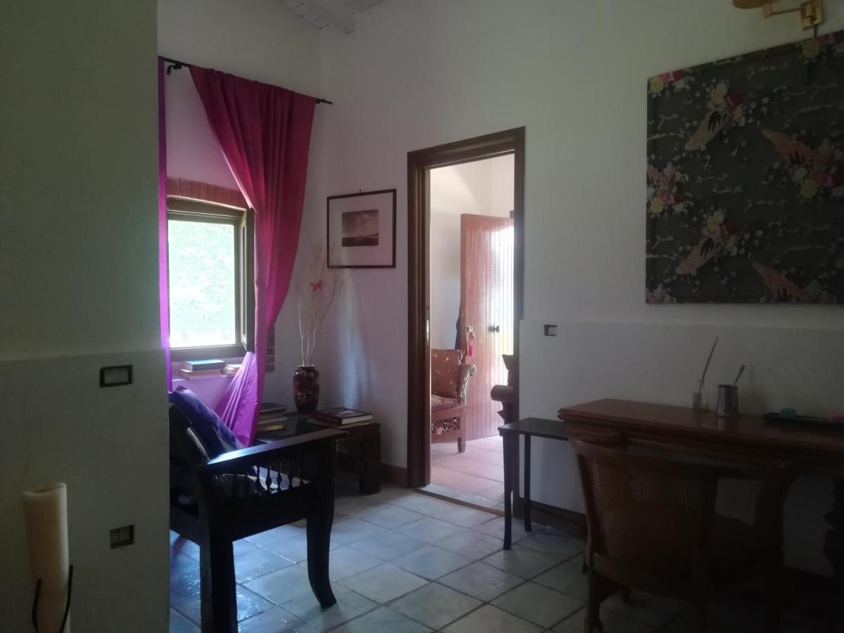 Villa Le Tre Dame B&B บัตตีปาลเลีย ภายนอก รูปภาพ